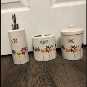Rae dunn bathroom set